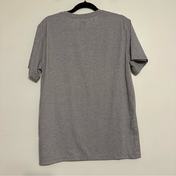 Myles Everyday Tee with V-Neck in Heather Grey Men’s Size Large - Picture 5 of 7